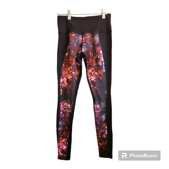Lululemon Leggings Black Front Floral Panels (Retired Pattern) - Picture 3 of 6